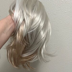 Elegant Silver and Blonde Women's Hair Wig